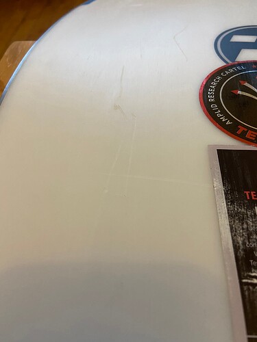 amplid_Hugo_rayure_1